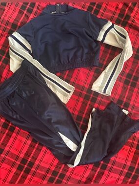 Girls youth small navy & white cheer / dance warmup Pants with Side Stripe